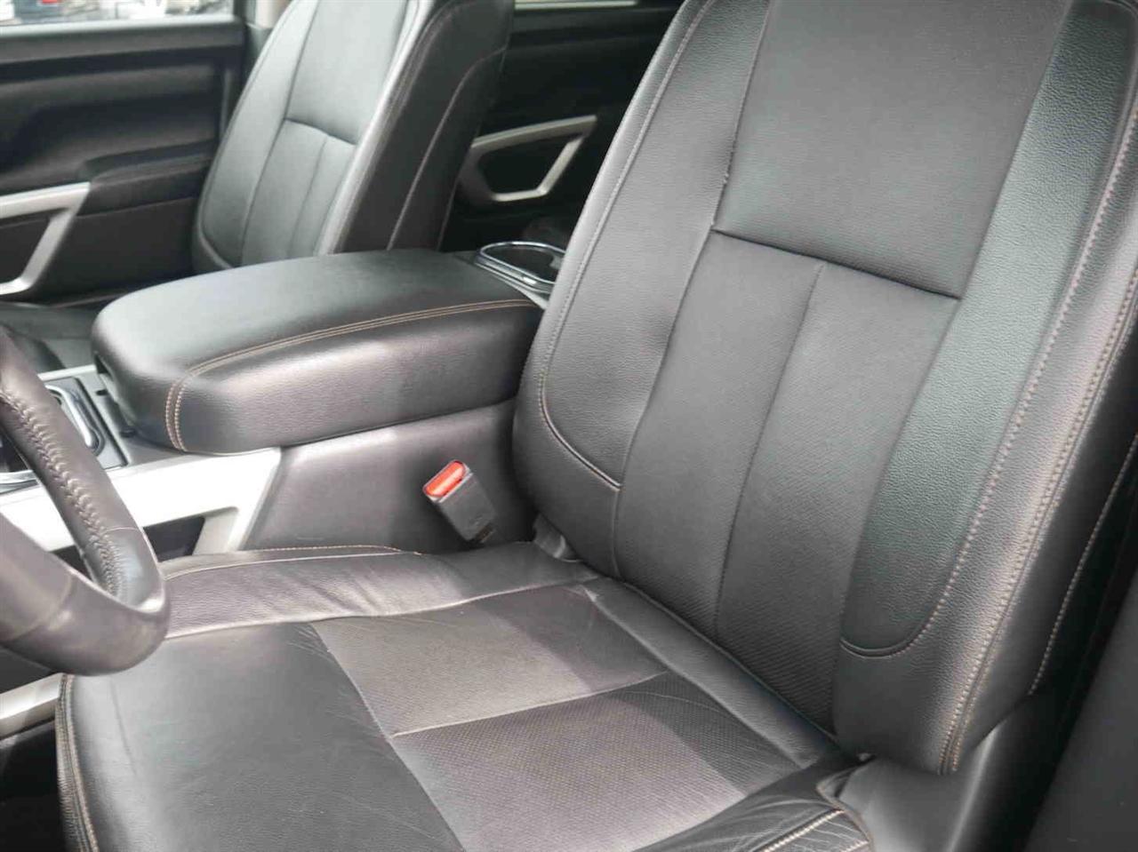 Nissan Titan  2017