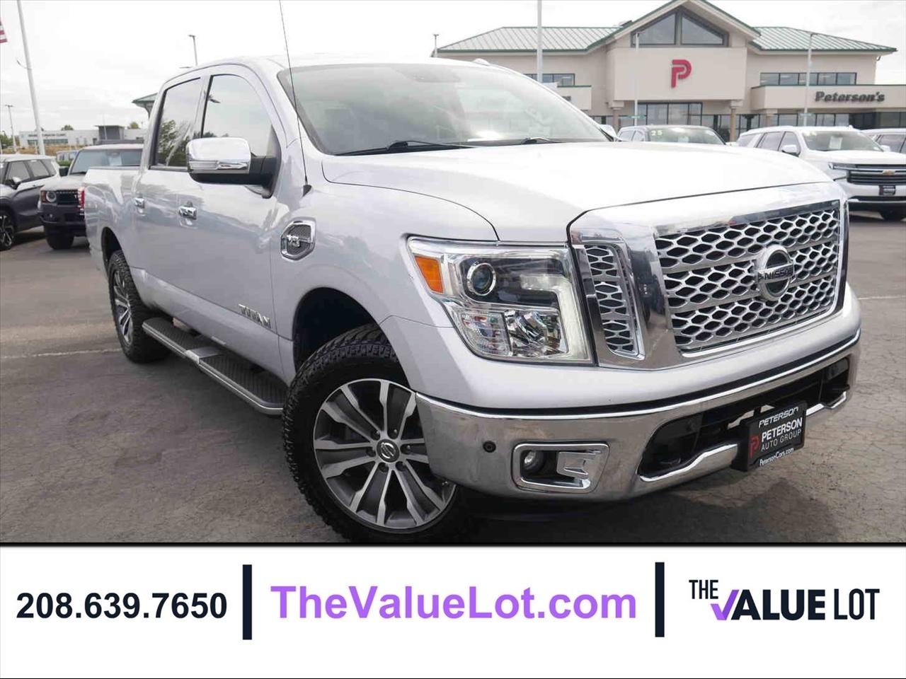 Nissan Titan  2017