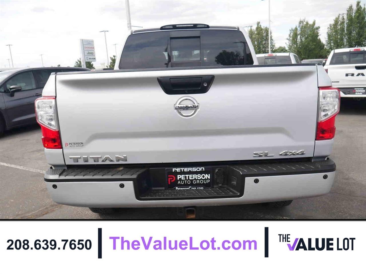 Nissan Titan  2017