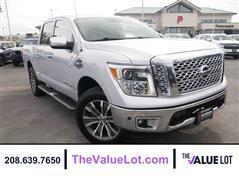 2017 Nissan Titan 