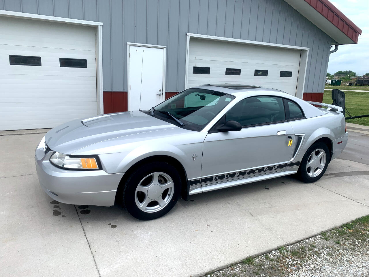 2003 Ford Mustang Standard Coupe