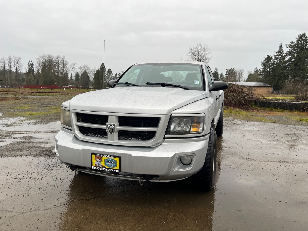 Dodge Dakota 4WD Crew Cab Bighorn/Lonestar 2011