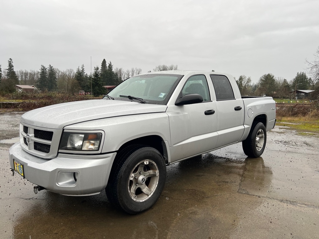 Dodge Dakota 4WD Crew Cab Bighorn/Lonestar 2011