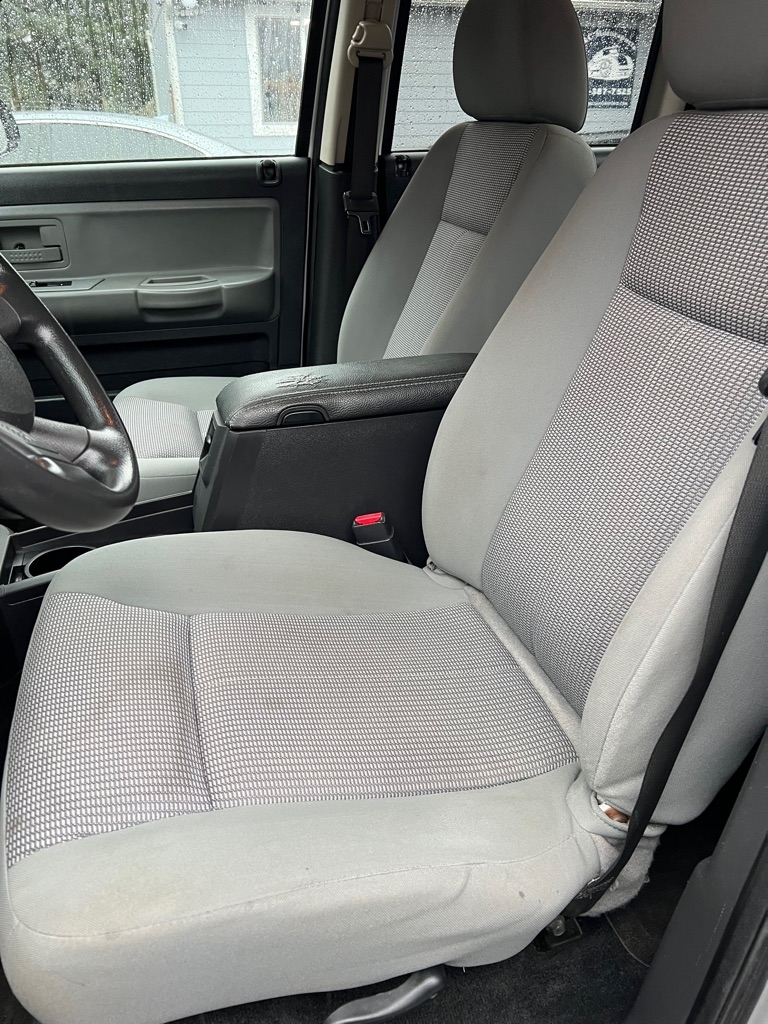 Dodge Dakota 4WD Crew Cab Bighorn/Lonestar 2011