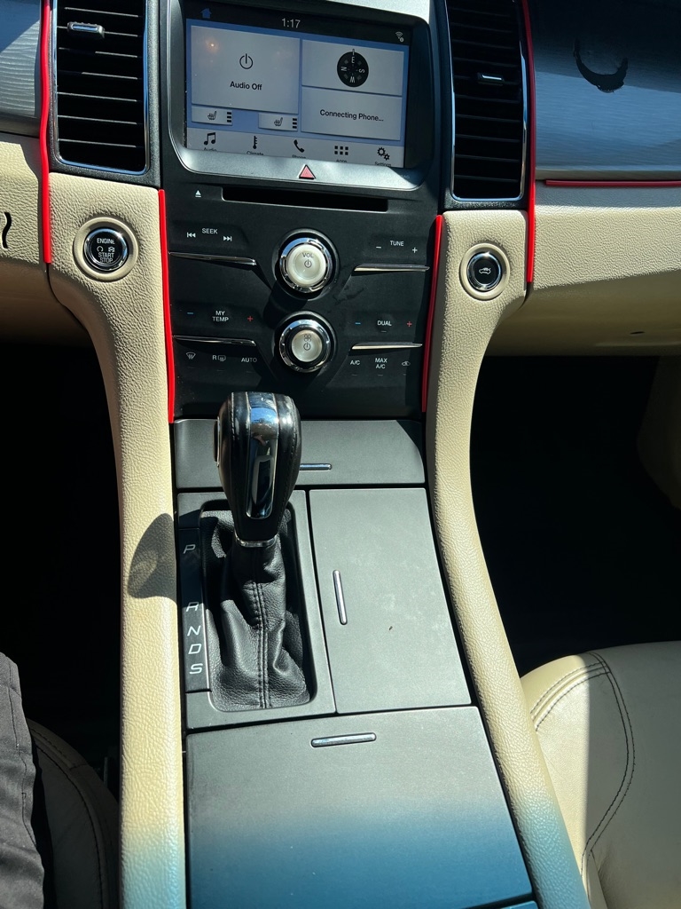 Ford Taurus SEL FWD 2017