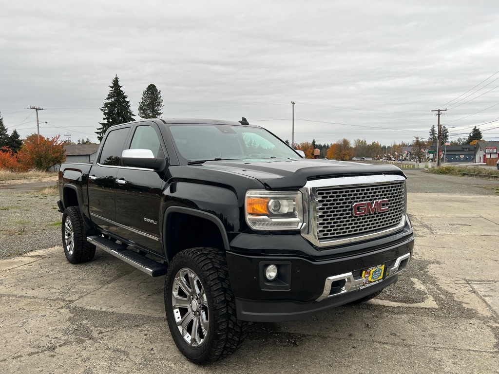 GMC Sierra 1500 2WD Crew Cab 143.5" Denali 2015