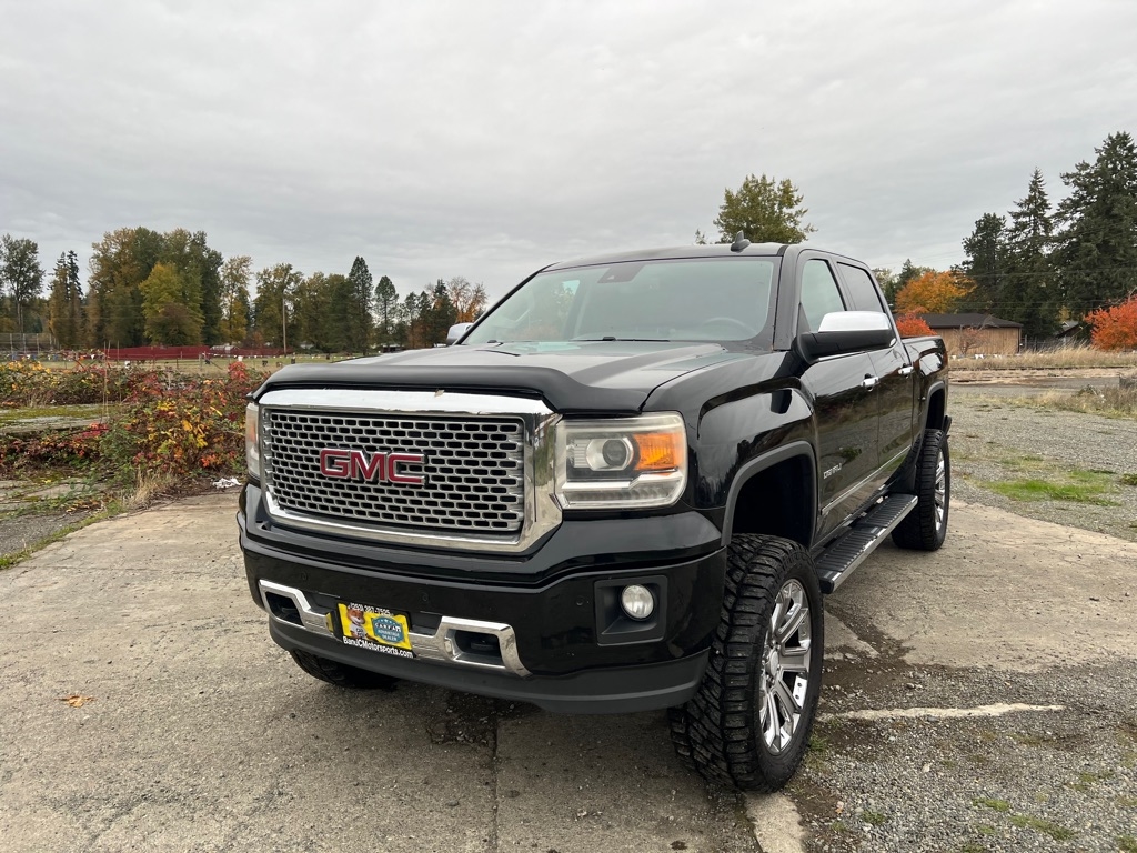 GMC Sierra 1500 2WD Crew Cab 143.5" Denali 2015