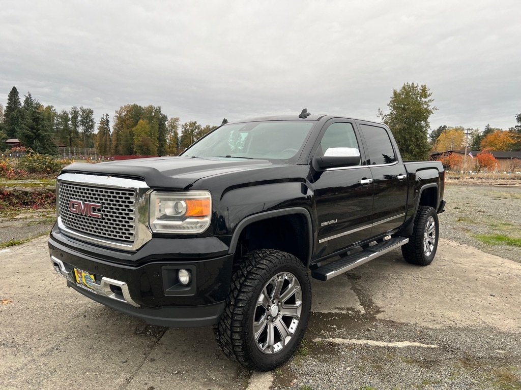 GMC Sierra 1500 2WD Crew Cab 143.5" Denali 2015
