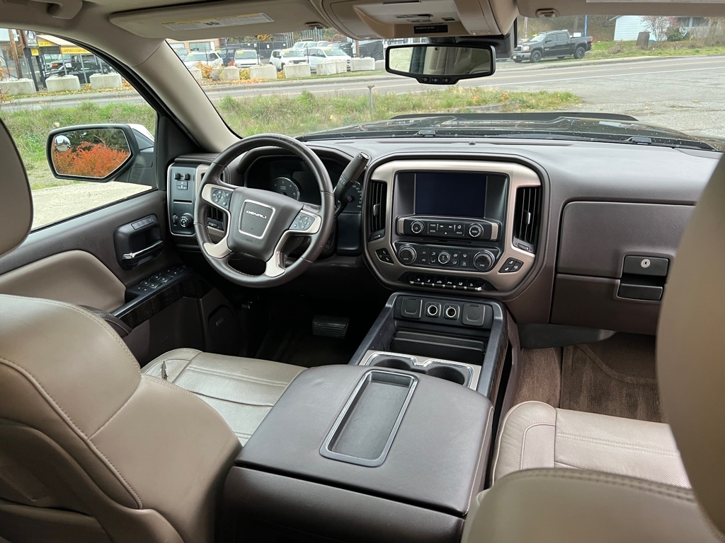 GMC Sierra 1500 2WD Crew Cab 143.5" Denali 2015