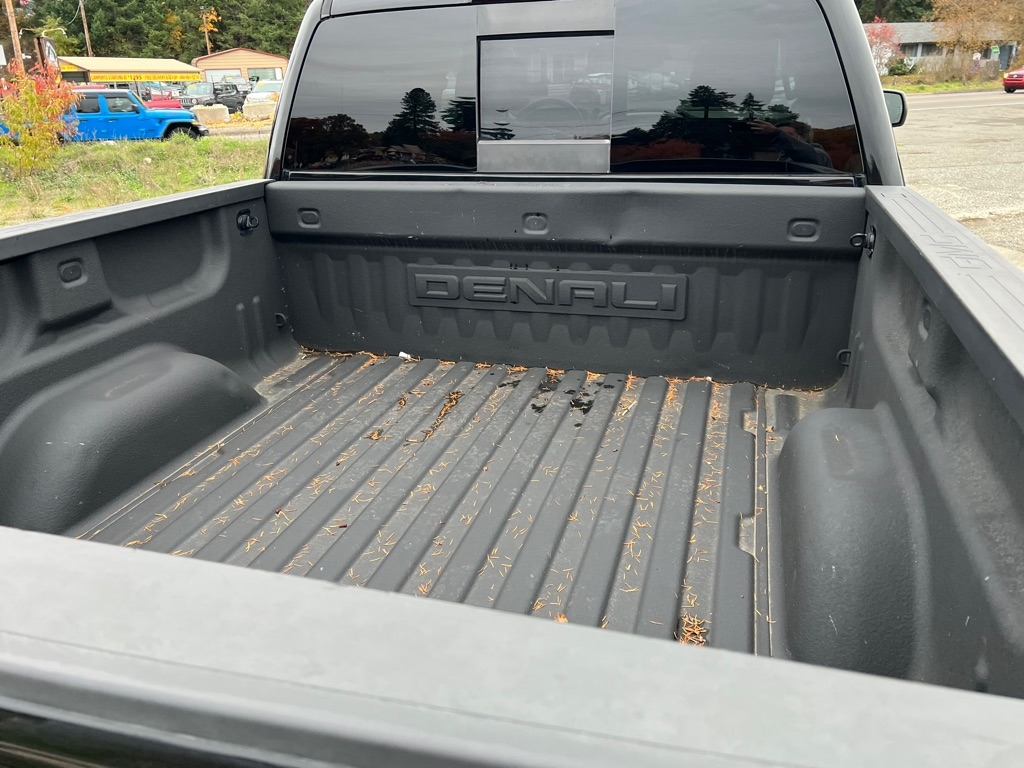 GMC Sierra 1500 2WD Crew Cab 143.5" Denali 2015