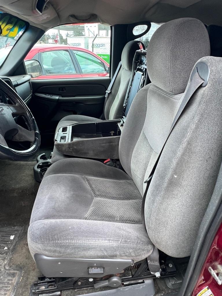 Chevrolet Silverado 1500 Crew Cab 143.5" WB LS 2005