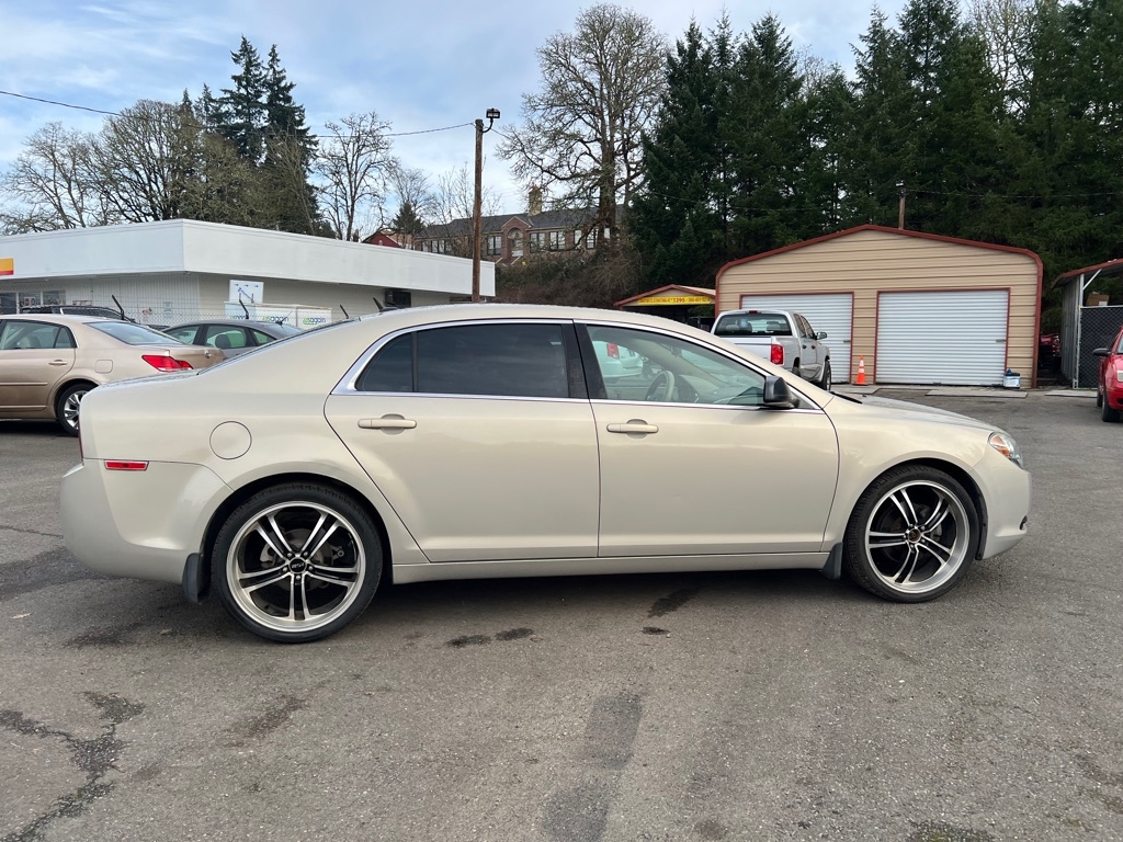 Chevrolet Malibu 4dr Sdn LS w/1LS 2011