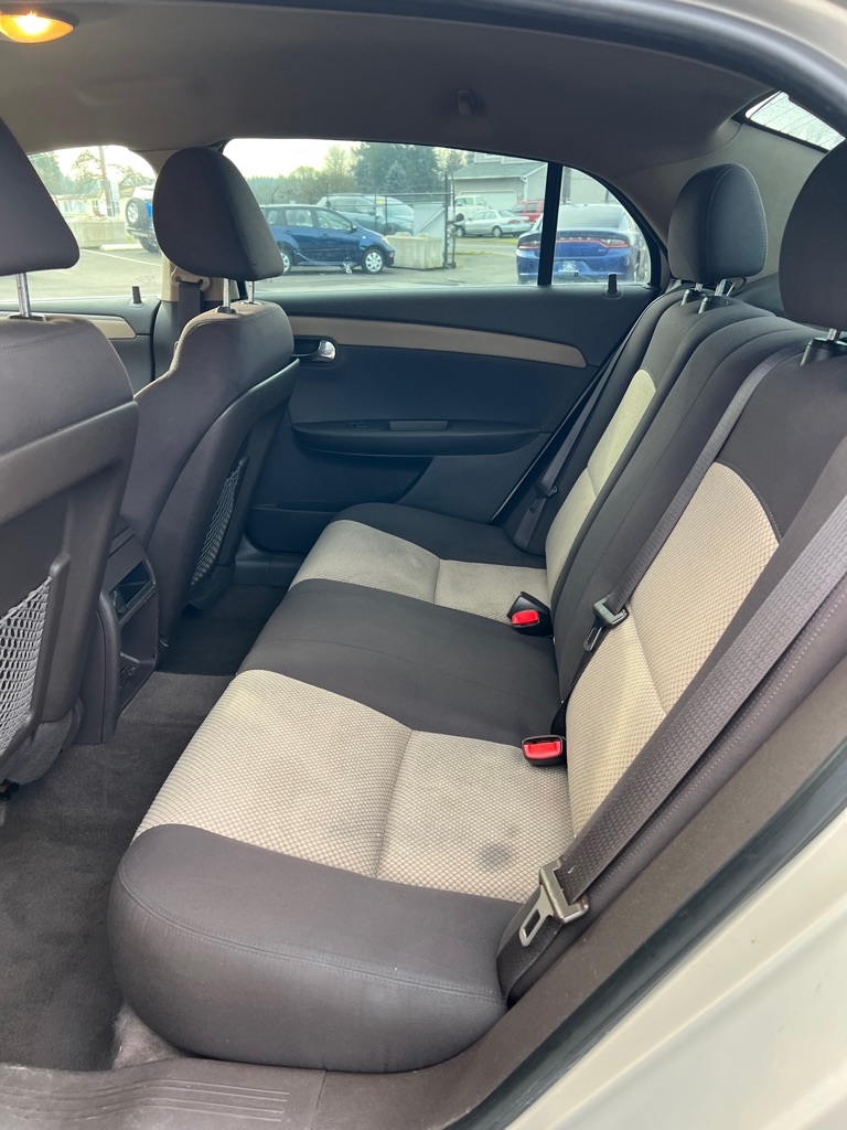 Chevrolet Malibu 4dr Sdn LS w/1LS 2011