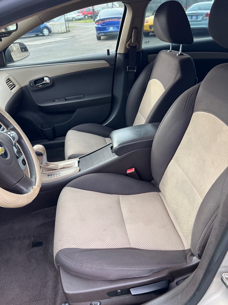 Chevrolet Malibu 4dr Sdn LS w/1LS 2011