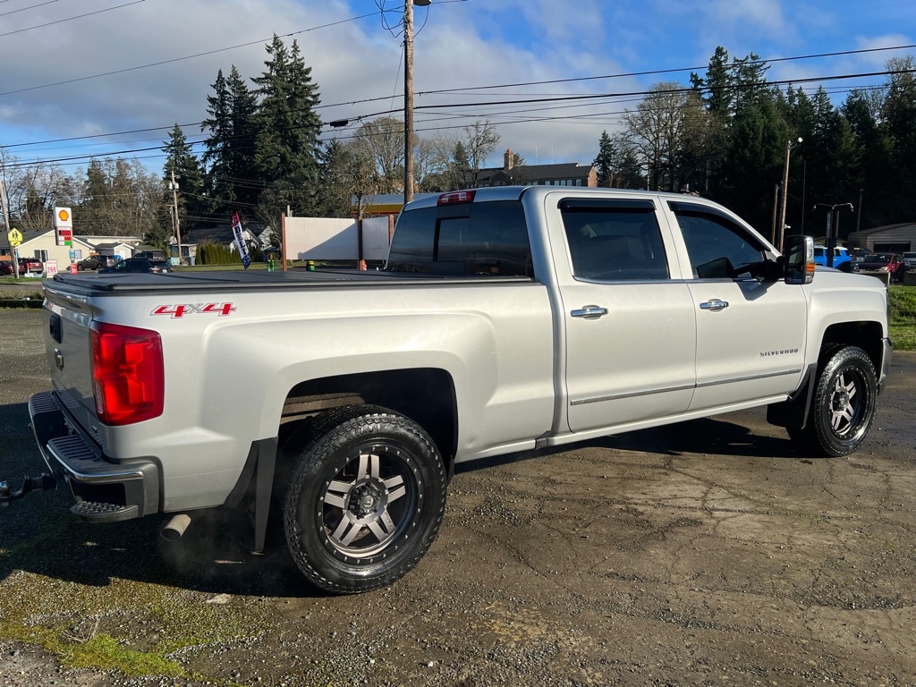 Chevrolet Silverado 1500 4WD Crew Cab 153.0" LTZ w/1LZ 2016