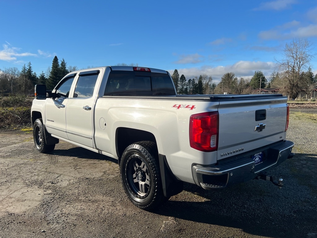 Chevrolet Silverado 1500 4WD Crew Cab 153.0" LTZ w/1LZ 2016