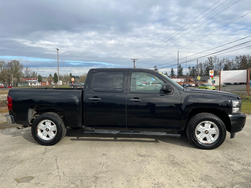 Chevrolet Silverado 1500 4WD Crew Cab 143.5" LT 2009