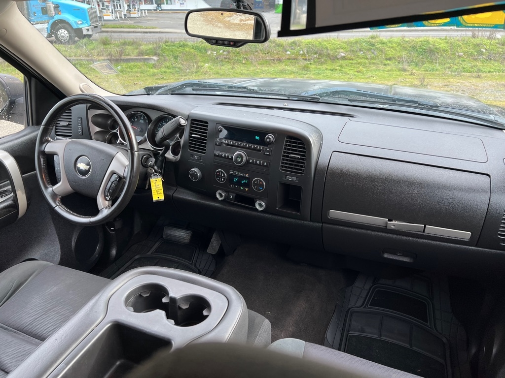 Chevrolet Silverado 1500 4WD Crew Cab 143.5" LT 2009