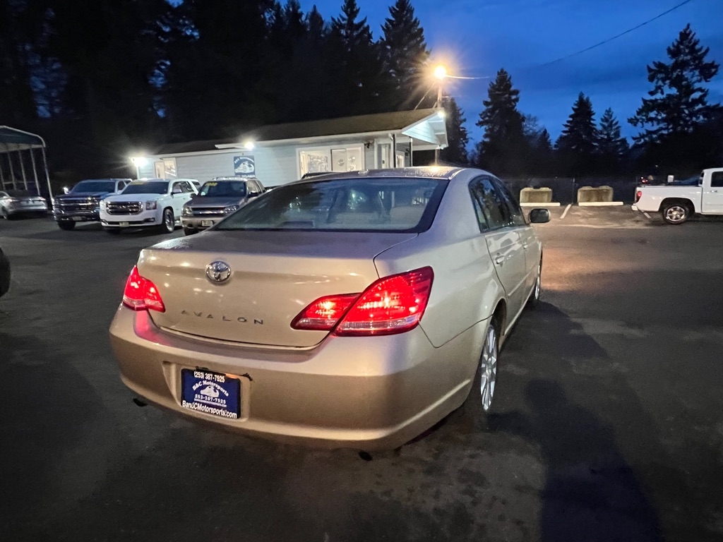 Toyota Avalon 4dr Sdn Limited (Natl) 2010
