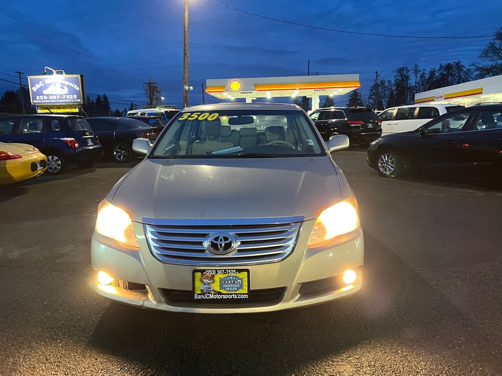 Toyota Avalon 4dr Sdn Limited (Natl) 2010