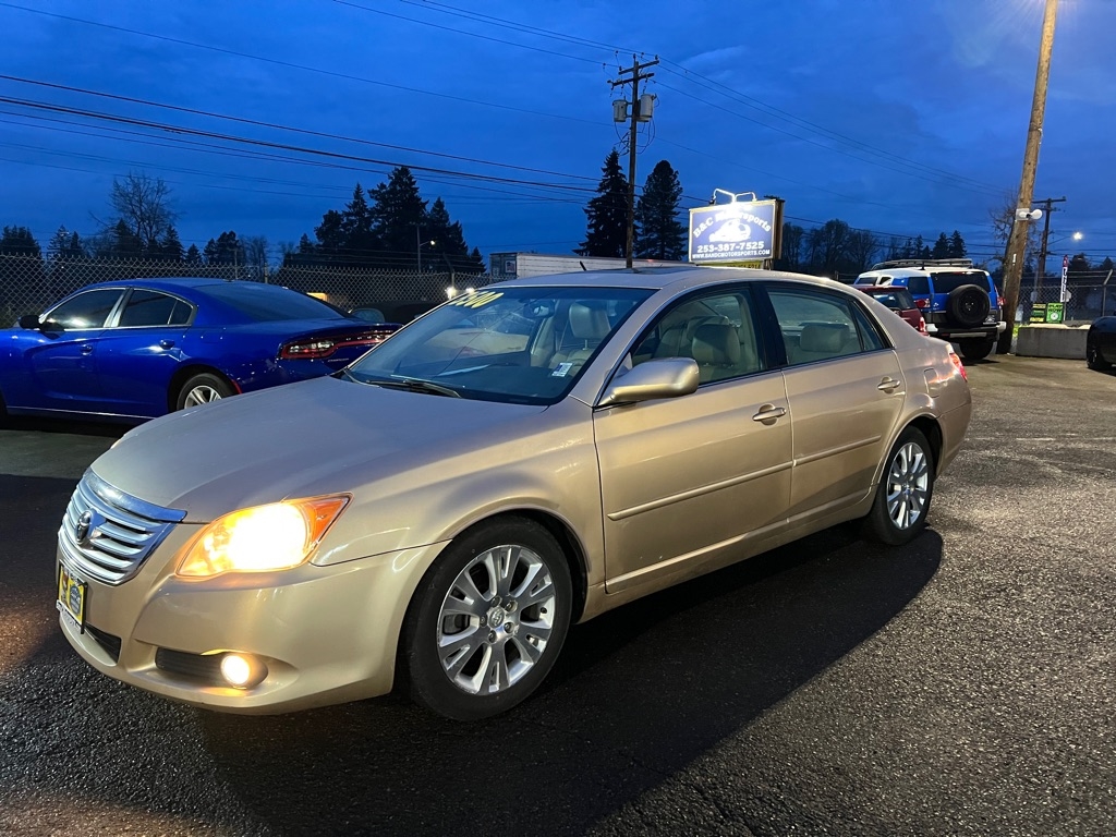 Toyota Avalon 4dr Sdn Limited (Natl) 2010