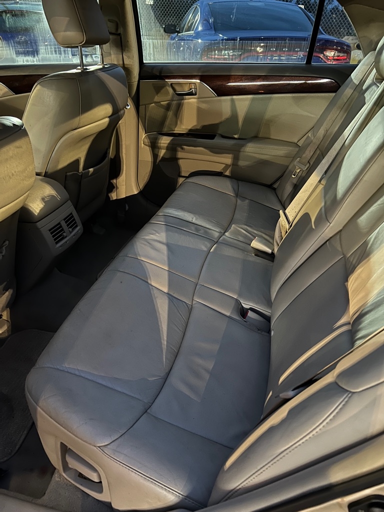 Toyota Avalon 4dr Sdn Limited (Natl) 2010