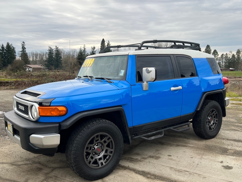 Toyota FJ Cruiser 4D SUV 4WD 2007