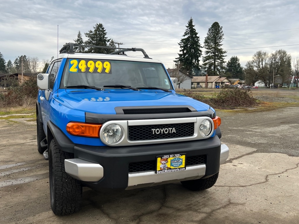 Toyota FJ Cruiser 4D SUV 4WD 2007