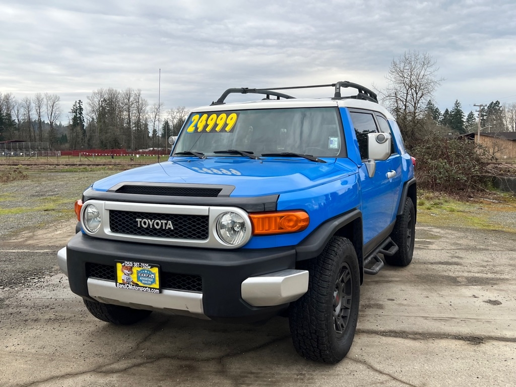Toyota FJ Cruiser 4D SUV 4WD 2007
