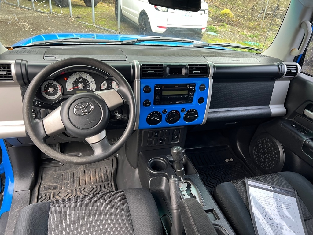 Toyota FJ Cruiser 4D SUV 4WD 2007