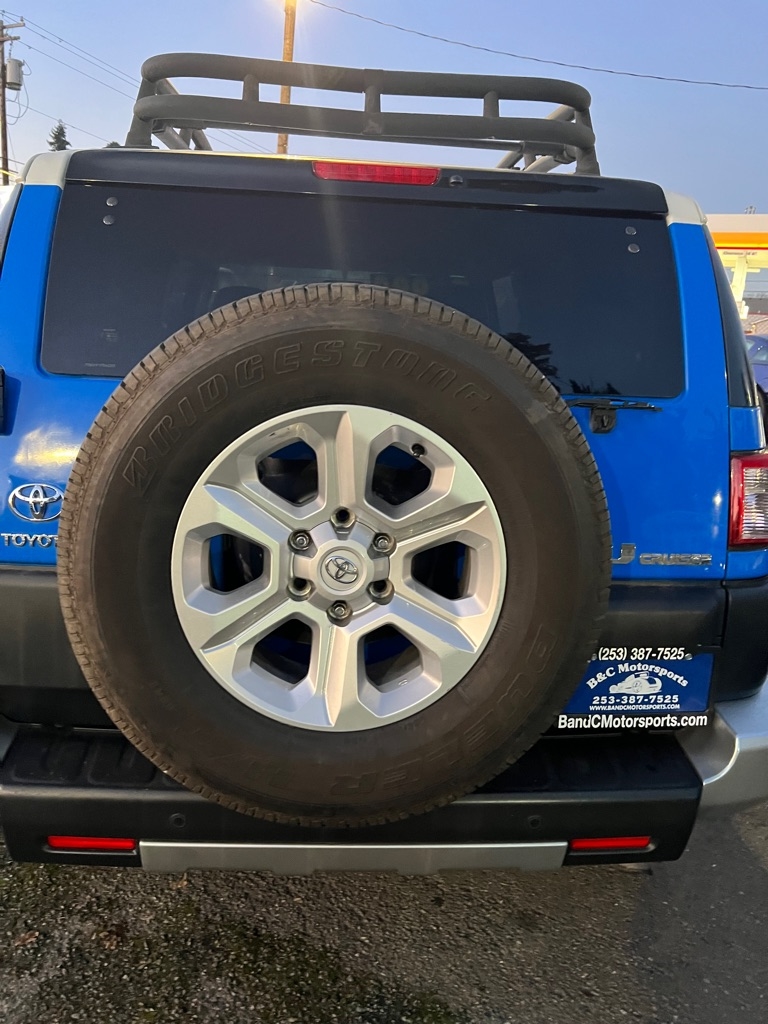 Toyota FJ Cruiser 4D SUV 4WD 2007