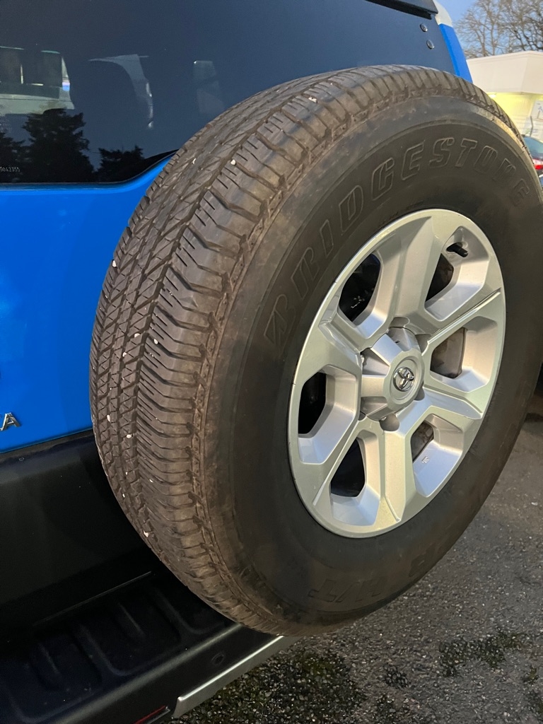 Toyota FJ Cruiser 4D SUV 4WD 2007