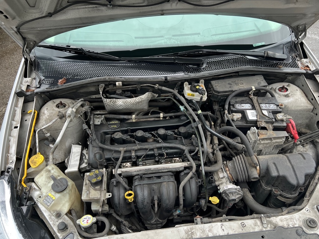 Ford Focus 4dr Sdn SE 2009