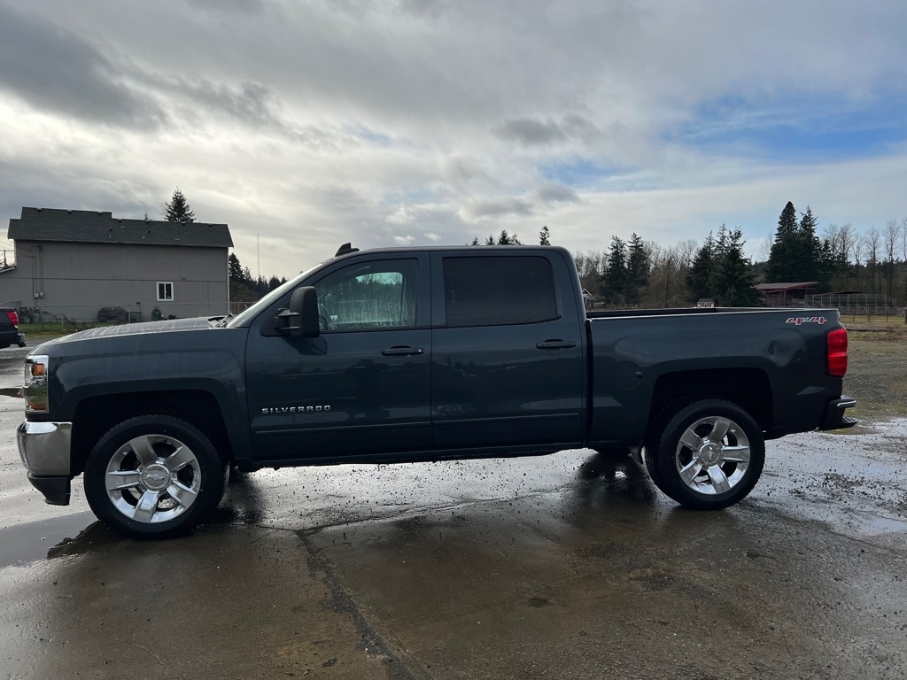 Chevrolet Silverado 1500 4WD Crew Cab 143.5" LT w/1LT 2017
