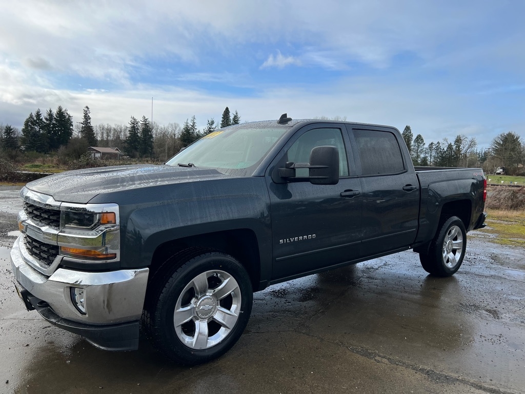 Chevrolet Silverado 1500 4WD Crew Cab 143.5" LT w/1LT 2017