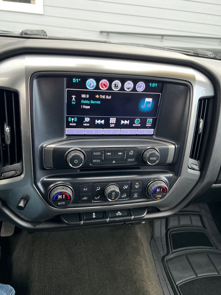 Chevrolet Silverado 1500 4WD Crew Cab 143.5" LT w/1LT 2017