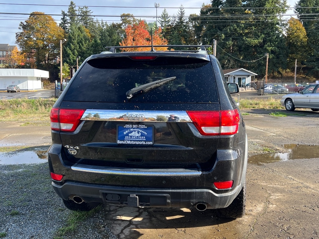 Jeep Grand Cherokee 4WD 4dr Overland Summit 2011