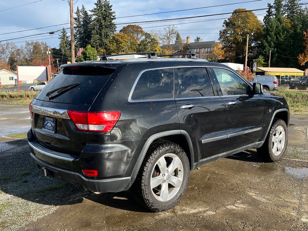 Jeep Grand Cherokee 4WD 4dr Overland Summit 2011