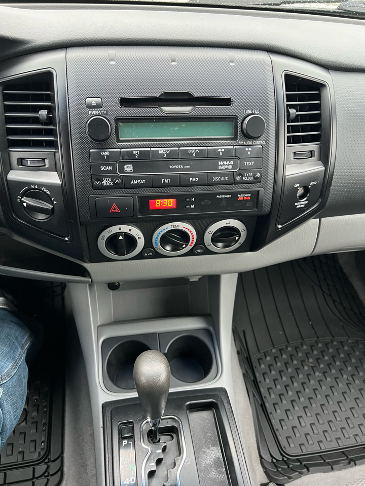 Toyota Tacoma 4WD Access V6 AT (Natl) 2009