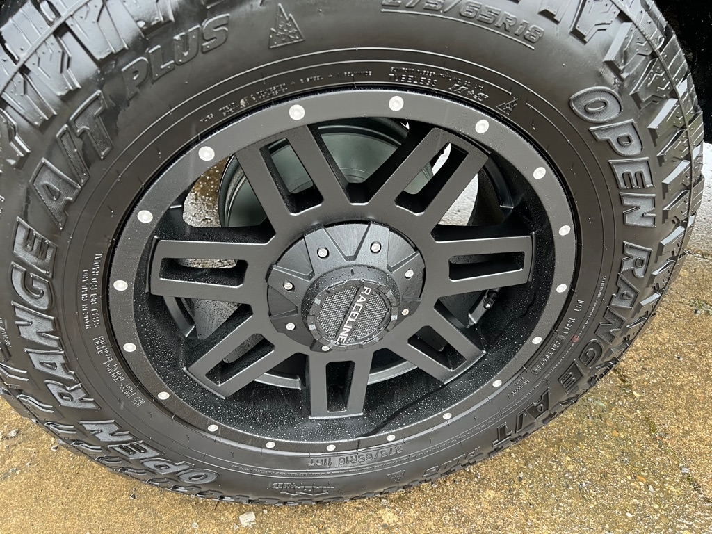 Toyota Tacoma 4WD Access V6 AT (Natl) 2009