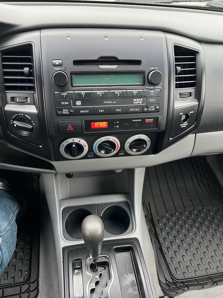 Toyota Tacoma 4WD Access V6 AT (Natl) 2009