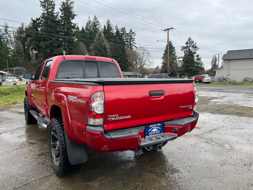 Toyota Tacoma 2WD Double Cab LB V6 AT PreRunner (Natl) 2015