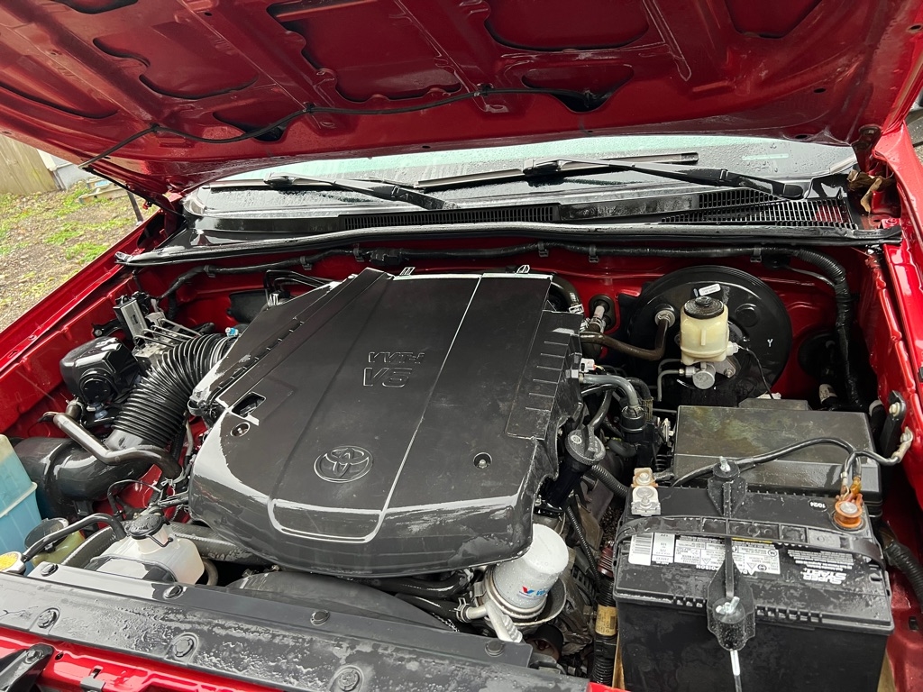 Toyota Tacoma 2WD Double Cab LB V6 AT PreRunner (Natl) 2015