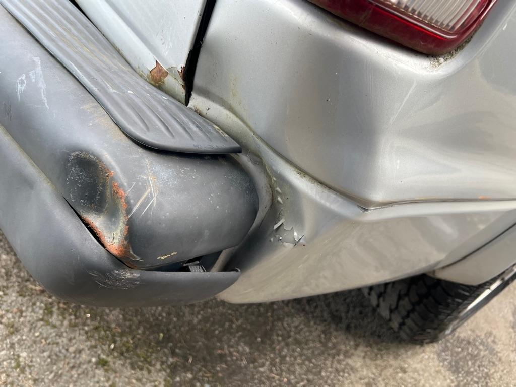 Dodge Dakota 2dr Club Cab 131" WB Base 2003