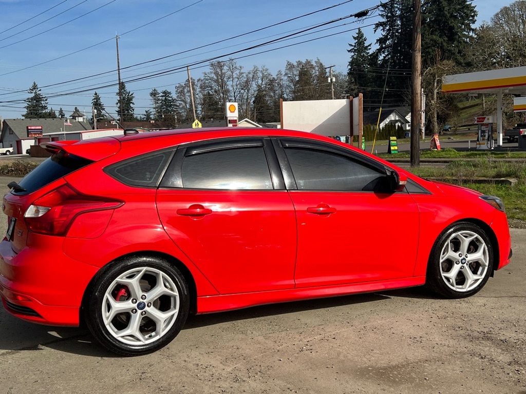 Ford Focus 5dr HB ST 2014