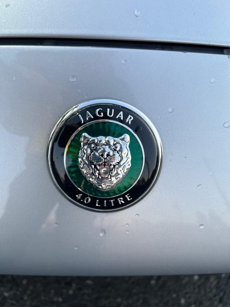 Jaguar XK8 2dr Cpe 2001