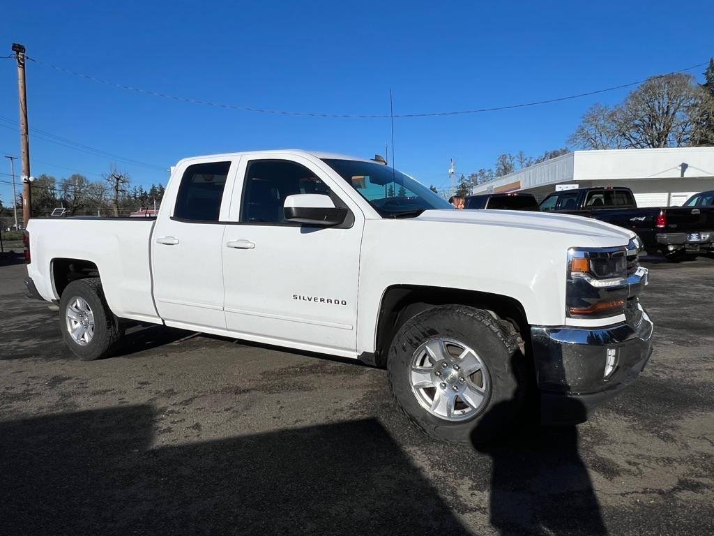 Chevrolet Silverado 1500 2WD Double Cab 143.5" LT w/1LT 2016