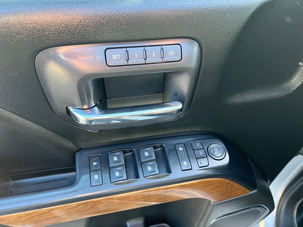 Chevrolet Silverado 1500 4WD Crew Cab 143.5" LTZ w/1LZ 2017