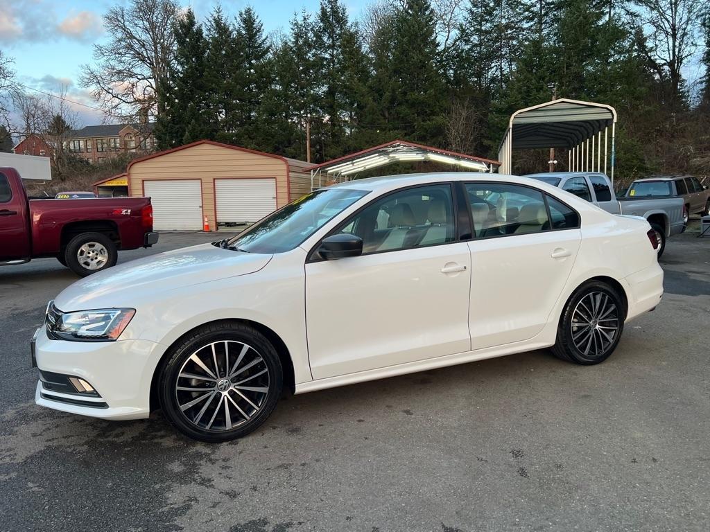 Volkswagen Jetta Sedan 4dr Auto 1.8T Sport PZEV 2016