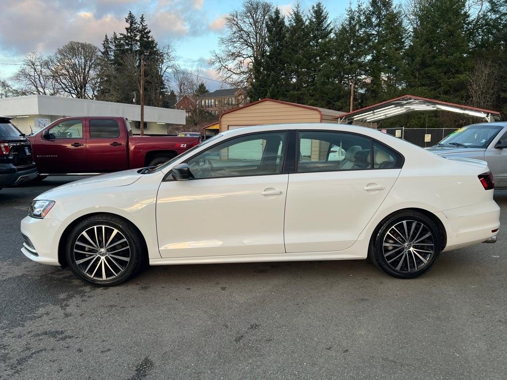 Volkswagen Jetta Sedan 4dr Auto 1.8T Sport PZEV 2016